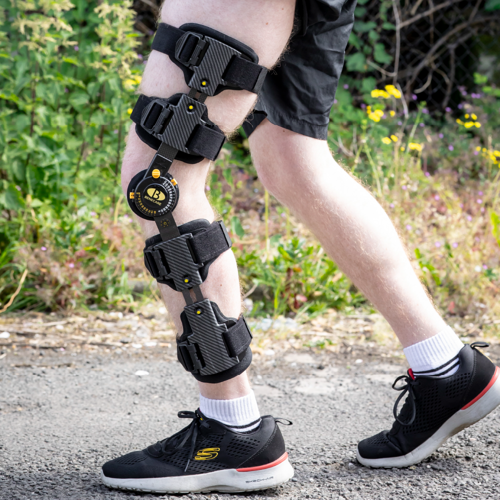 B Mobile Extender Knee Brace Deluxe