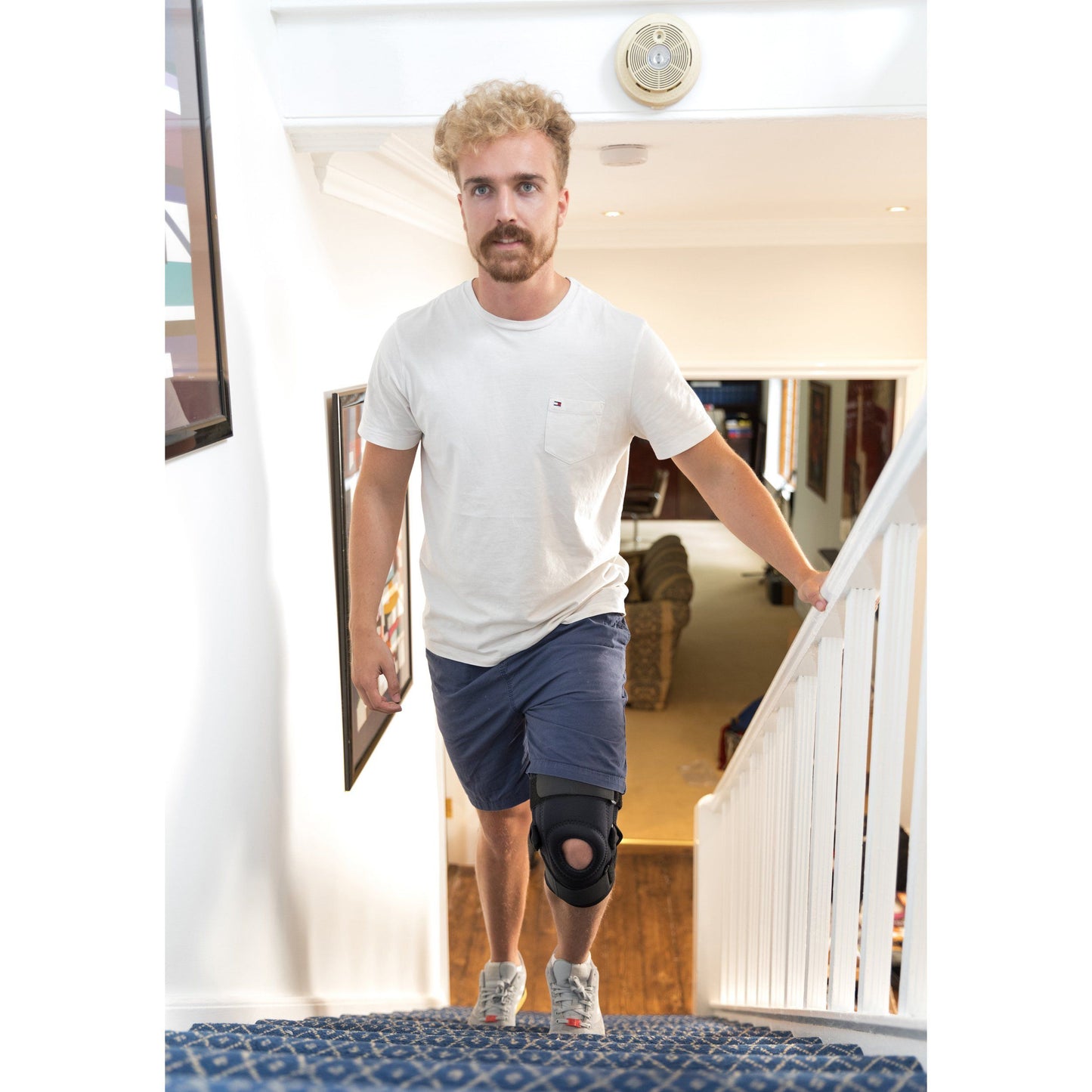 Hinged Knee Stabiliser