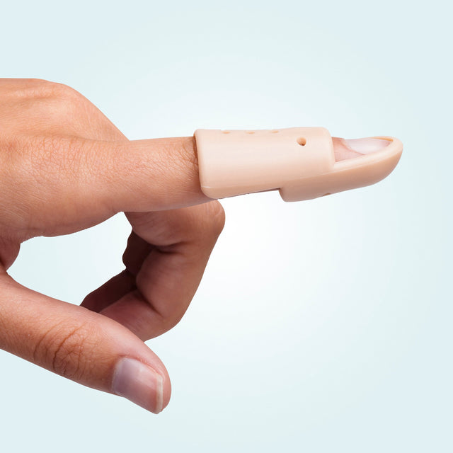 The Benecare Mallet Finger Splints are designed to support the distal joint of the finger in extension.