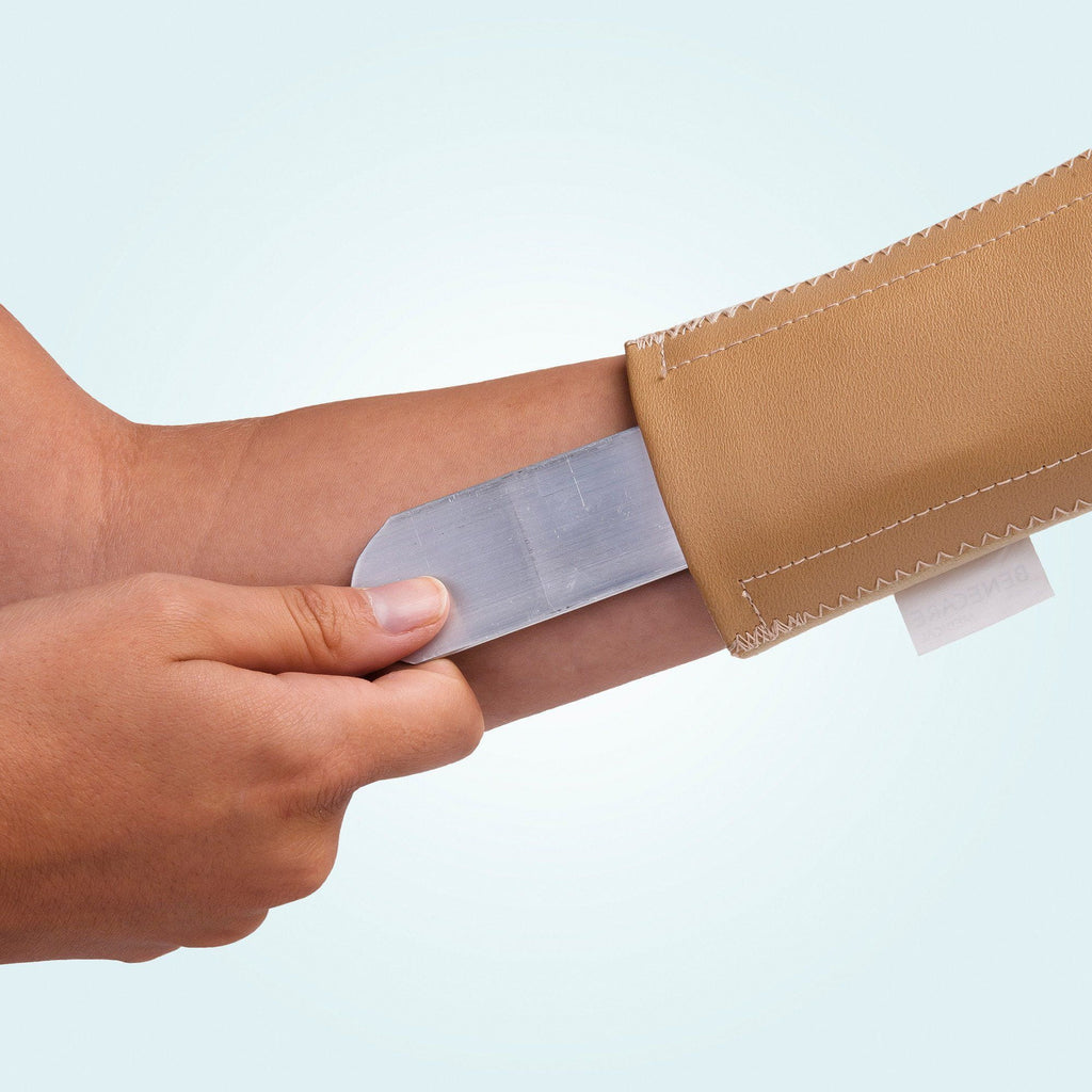 The Benecare Neoprene Open Wrist/Thumb Support removable/adjustable stay.