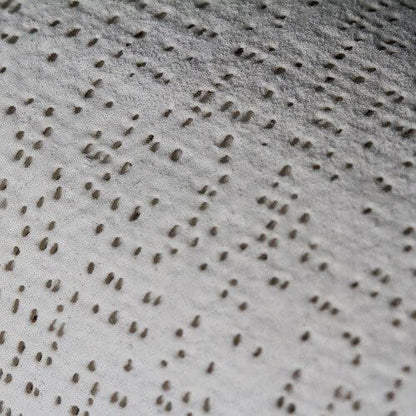 Benecast Plaster of Paris's leno-weave provides excellent conformance.
