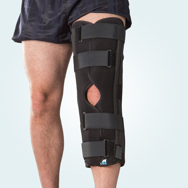 The Benecare Tri Panel Knee Splint is used for pre and post operative immobilisation and to reduce the pain caused by soft tissue injuries.
